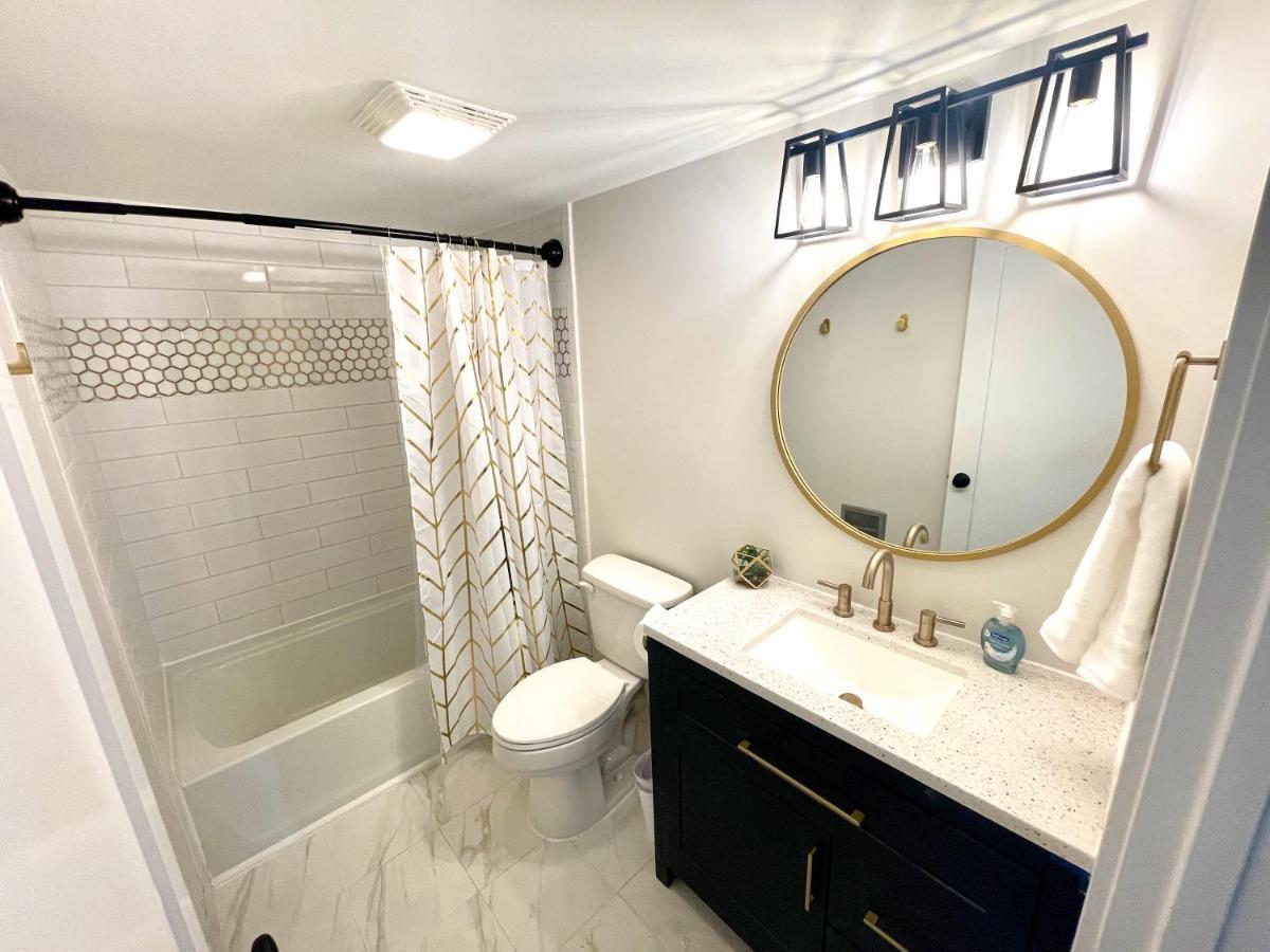 Newly Remodeled Mid-Century Modern Lake Condo Lake Geneva Exterior foto