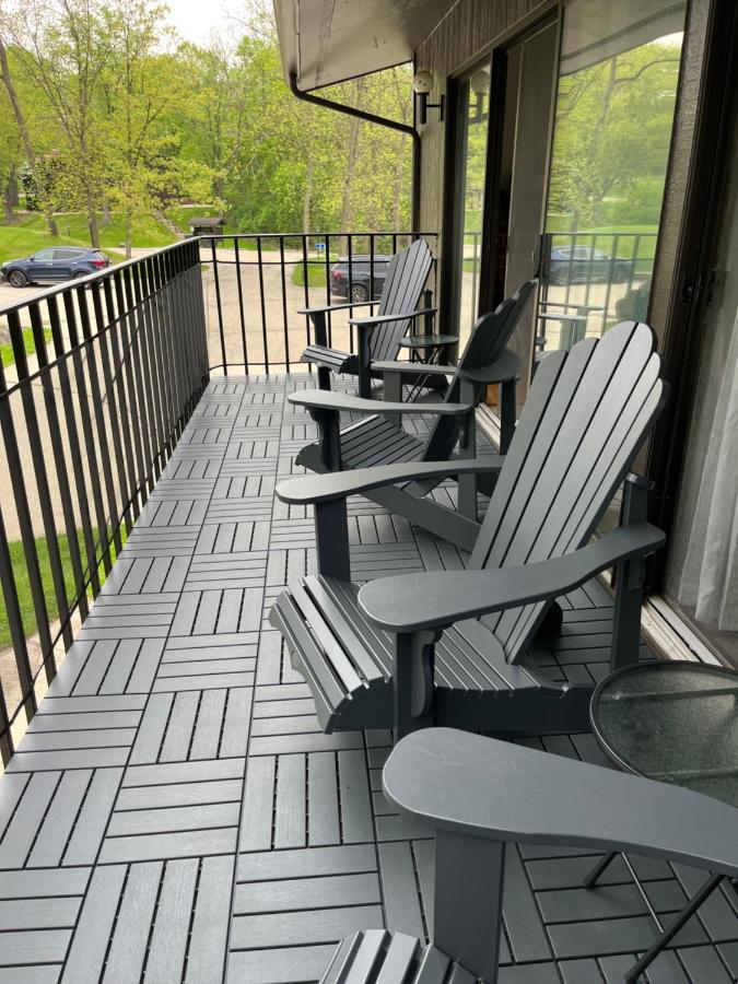 Newly Remodeled Mid-Century Modern Lake Condo Lake Geneva Exterior foto